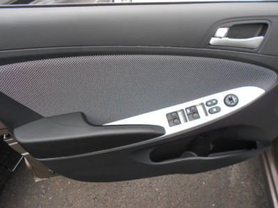 2012 Hyundai Accent  GS