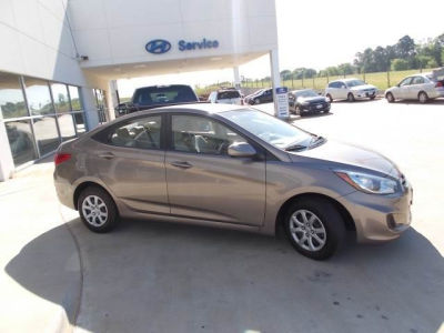 2012 Hyundai Accent  GLS