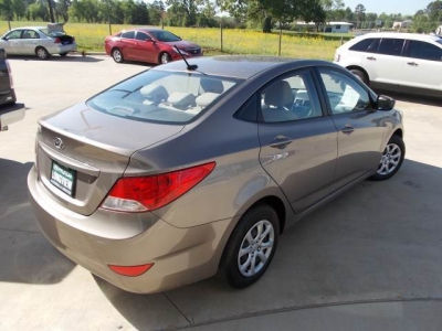 2012 Hyundai Accent  GLS