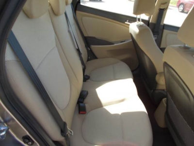 2012 Hyundai Accent  GLS