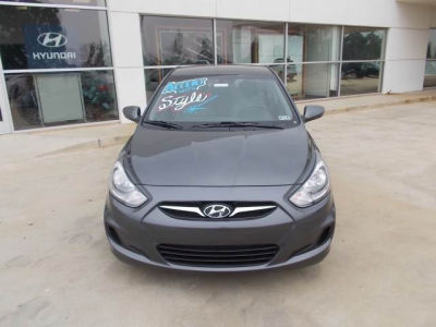 2012 Hyundai Accent  GLS
