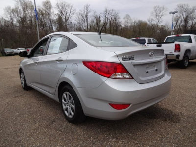 2012 Hyundai Accent  GLS