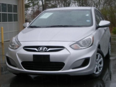 2012 Hyundai Accent  GLS