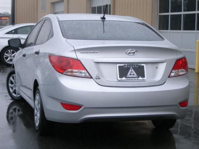 2012 Hyundai Accent  GLS