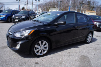 2012 Hyundai Accent  SE