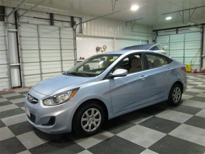 2012 Hyundai Accent GLS