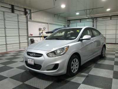 2012 Hyundai Accent  GLS
