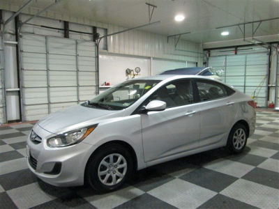2012 Hyundai Accent  GLS