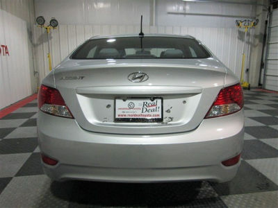 2012 Hyundai Accent  GLS