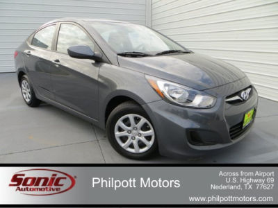 2012 Hyundai Accent  GLS