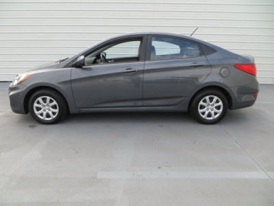 2012 Hyundai Accent  GLS