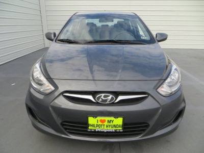 2012 Hyundai Accent  GLS