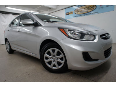 2012 Hyundai Accent  GLS