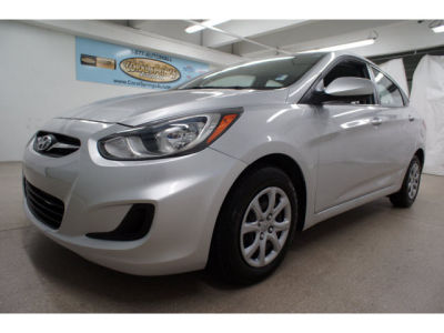 2012 Hyundai Accent  GLS