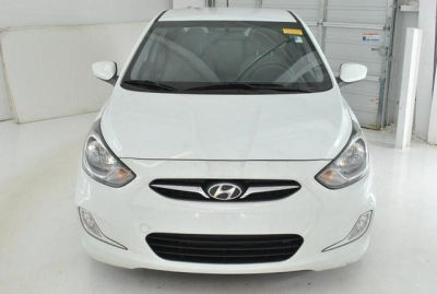 2012 Hyundai Accent SE
