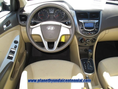 2012 Hyundai Accent GLS