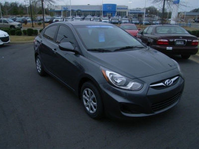 2012 Hyundai Accent  GLS
