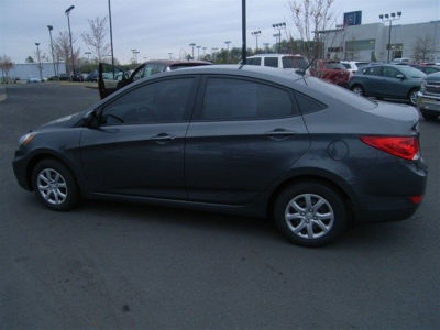 2012 Hyundai Accent  GLS