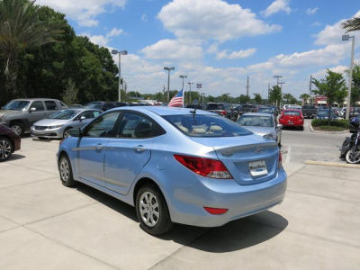 2012 Hyundai Accent  GLS
