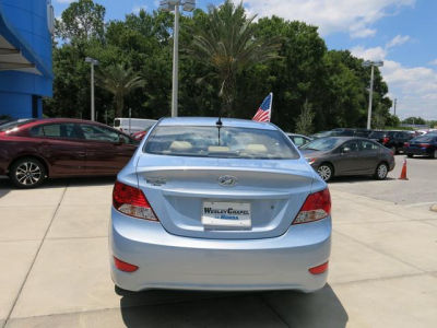 2012 Hyundai Accent  GLS