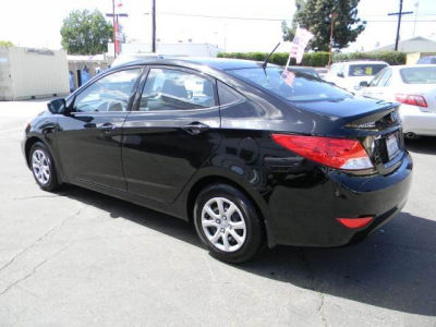 2012 Hyundai Accent  GLS