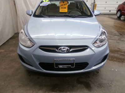2012 Hyundai Accent  GLS