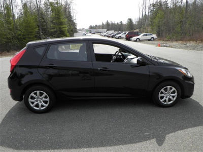 2012 Hyundai Accent  GS