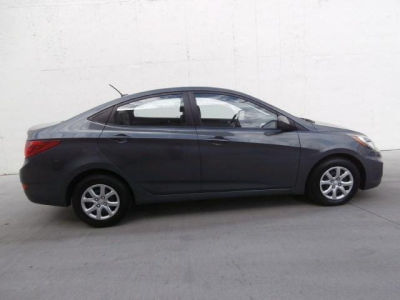 2012 Hyundai Accent  GLS