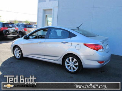 2012 Hyundai Accent  GLS