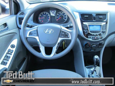 2012 Hyundai Accent  GLS
