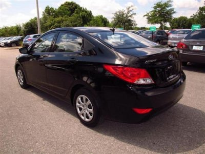2012 Hyundai Accent  GLS