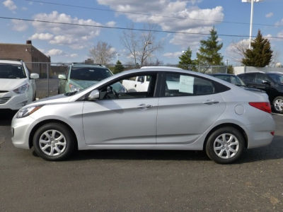 2012 Hyundai Accent  GLS