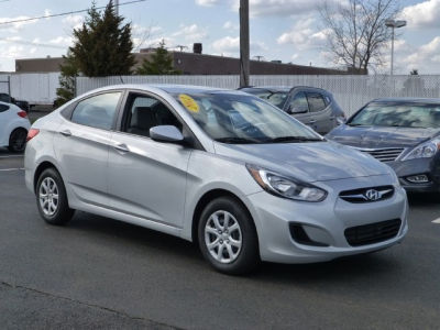 2012 Hyundai Accent  GLS
