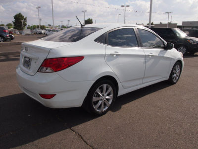2012 Hyundai Accent  GLS