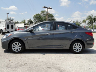 2012 Hyundai Accent  GLS
