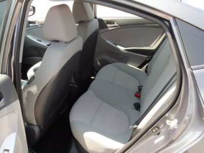 2012 Hyundai Accent  GLS