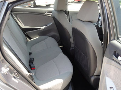 2012 Hyundai Accent  GLS