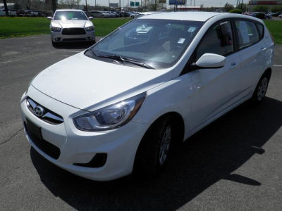 2012 Hyundai Accent  GS