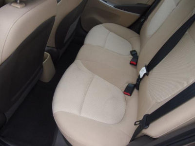 2012 Hyundai Accent  GLS