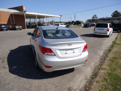 2012 Hyundai Accent  GLS