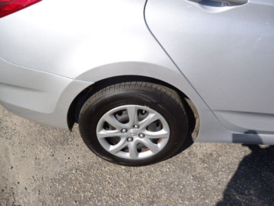 2012 Hyundai Accent  GLS