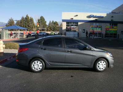 2012 Hyundai Accent  GLS