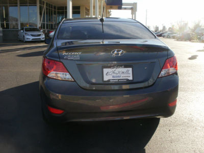 2012 Hyundai Accent  GLS