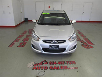 2012 Hyundai Accent GLS