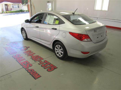 2012 Hyundai Accent GLS