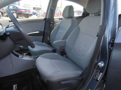 2012 Hyundai Accent  GLS
