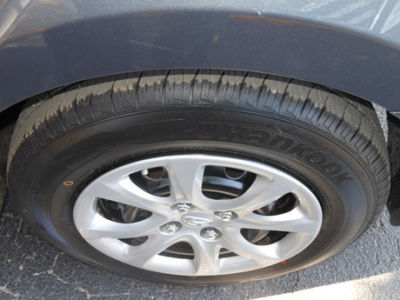 2012 Hyundai Accent  GLS