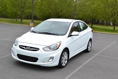 2012 Hyundai Accent  GLS