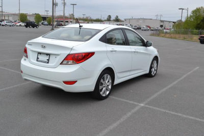 2012 Hyundai Accent  GLS