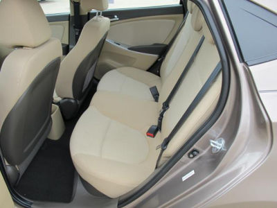 2012 Hyundai Accent  GLS